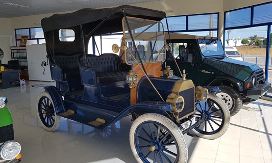 FORD - T
