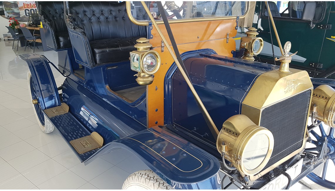 FORD - T - Caravanlux